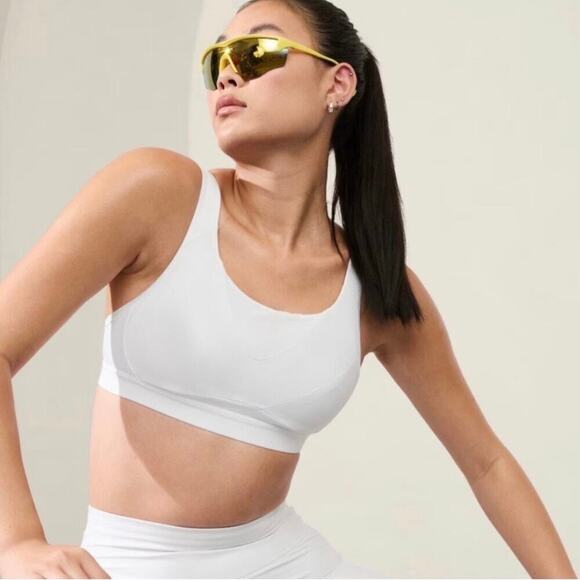 Athleta Invincible Sports Bra White 34C NEW - Picture 1 of 9